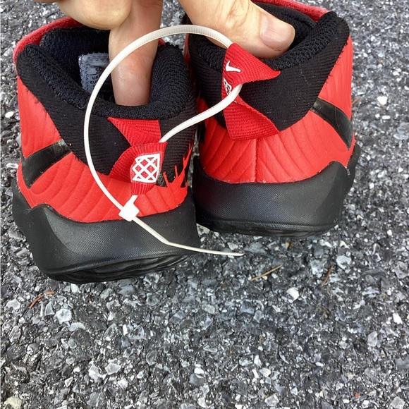 NIKE TODDLER TEAM HUSTLE D 9 (TD) BASKETBALL SHOES #AQ4226 600 Size 5c - Picture 6 of 6